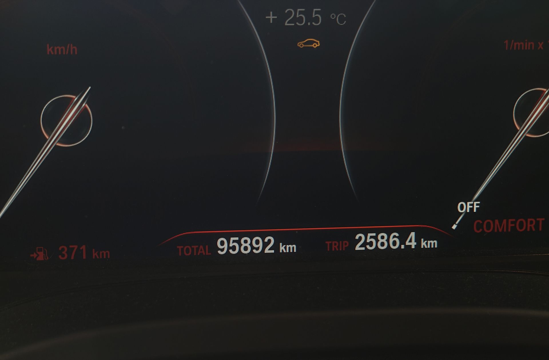 BMW X3 sDrive18d - foto 9