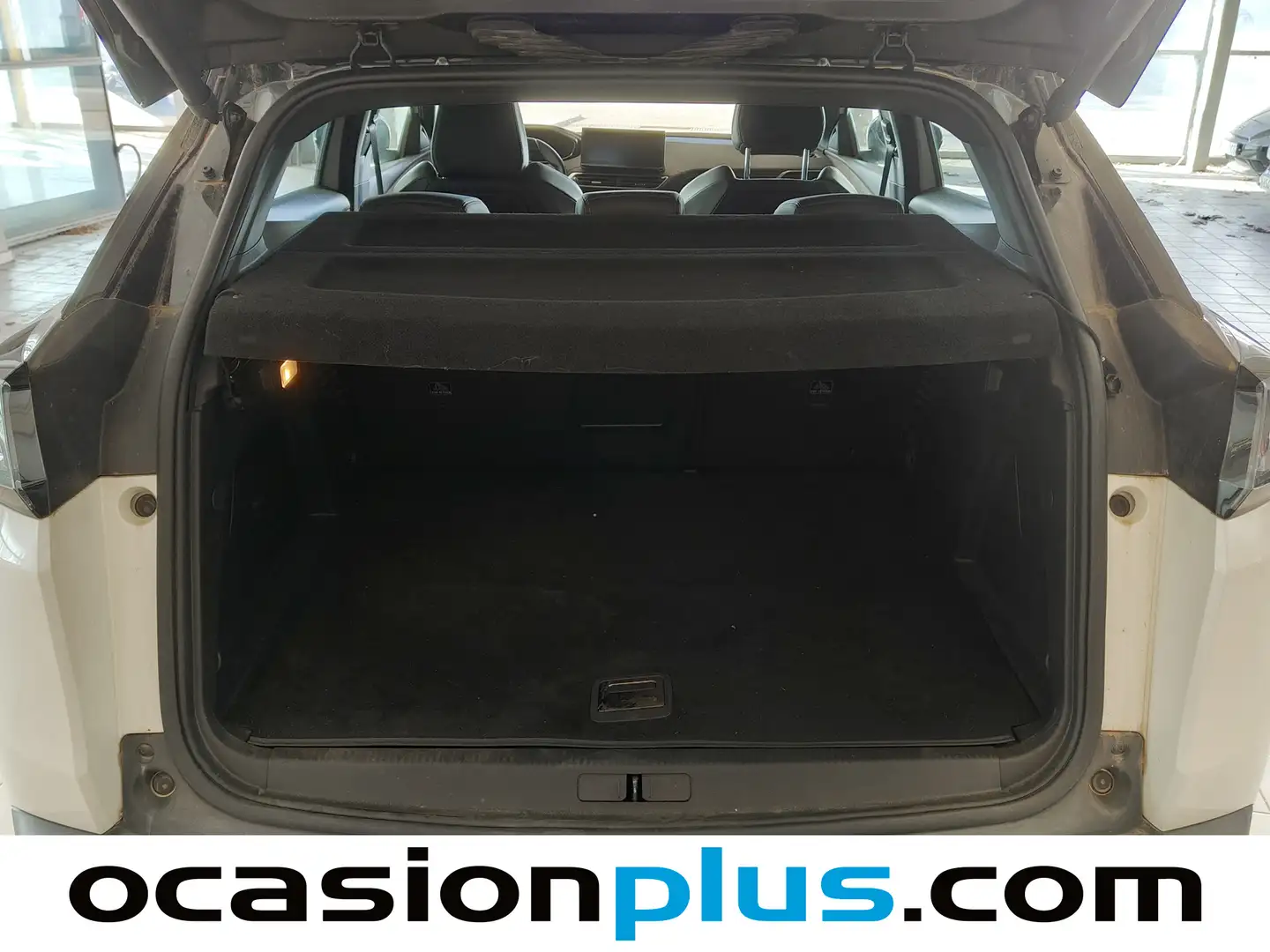 Foto Peugeot 3008 Hybrid Peugeot 3008 Hybrid 225 GT e-EAT8 (225 CV)