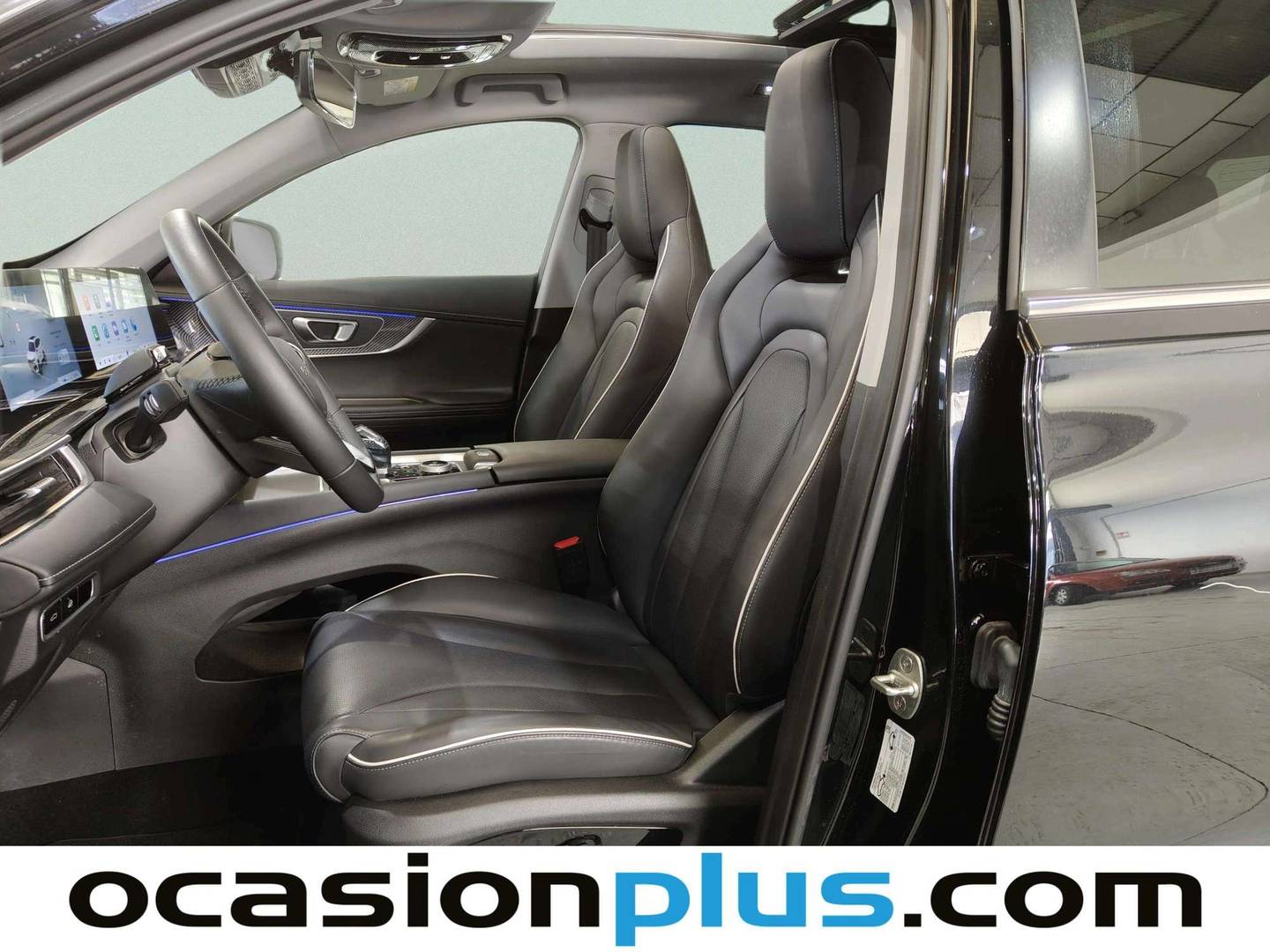 Foto asientos delanteros EBRO S700 EBRO S700 1.6 TGDI Luxury 7 DCT (147 CV)
