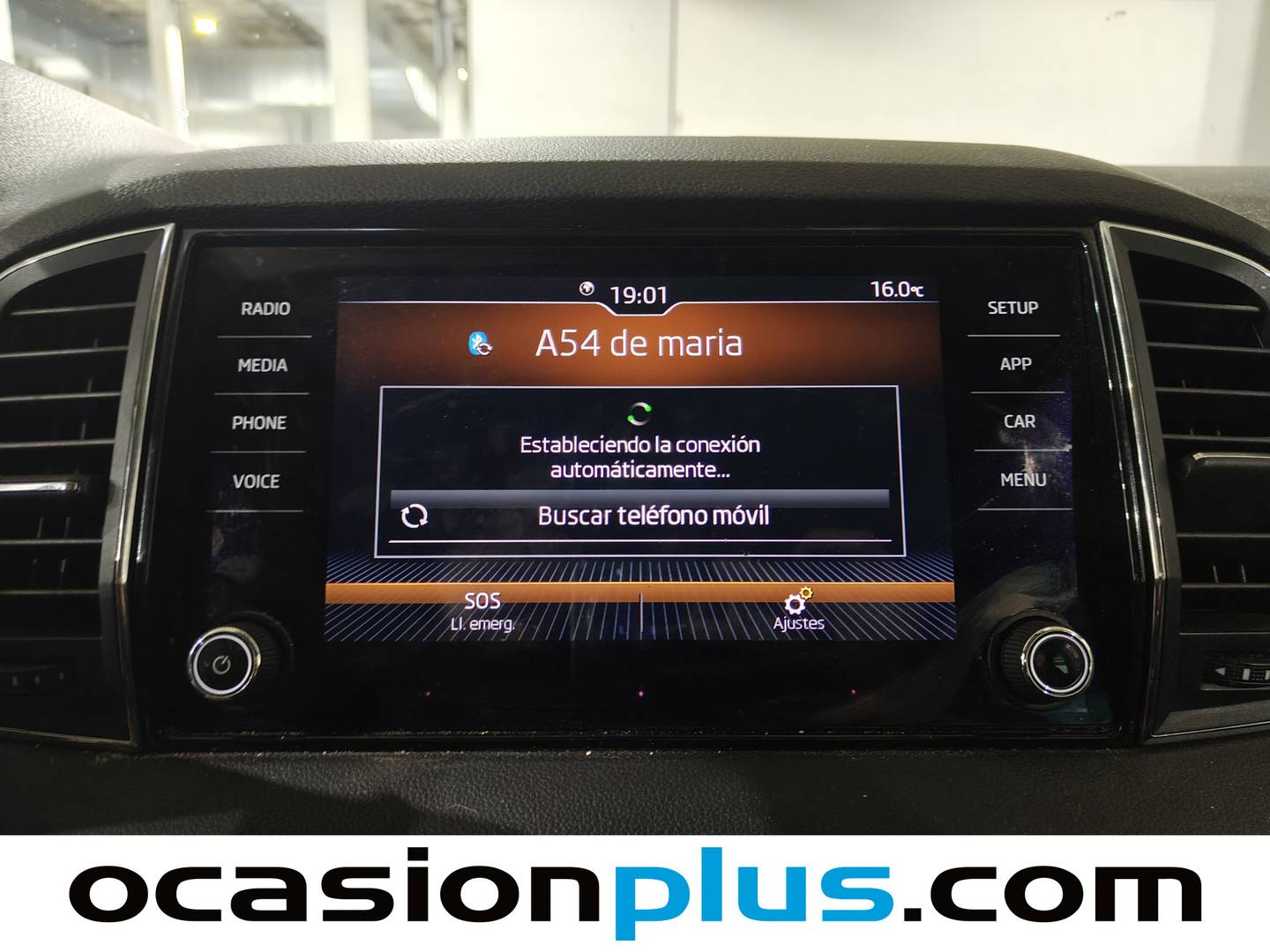 Foto Skoda Karoq Skoda Karoq 1.0 TSI Ambition DSG (115 CV)