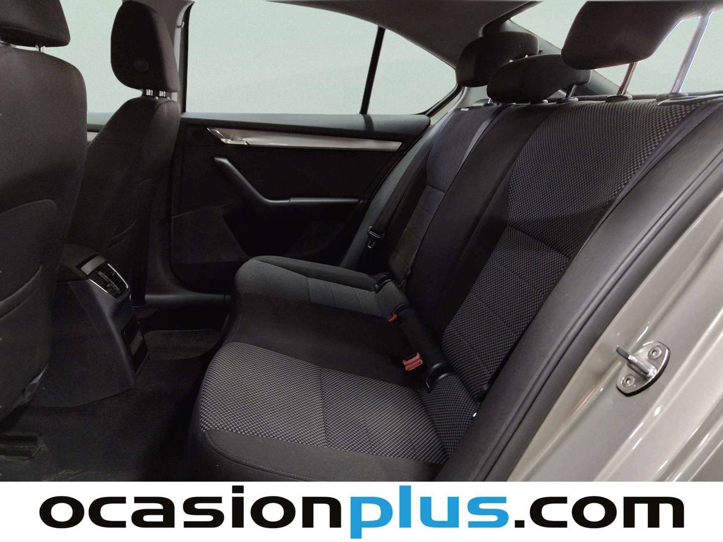 Foto asientos traseros Skoda Octavia Skoda Octavia 1.6 TDI CR Ambition (110 CV)