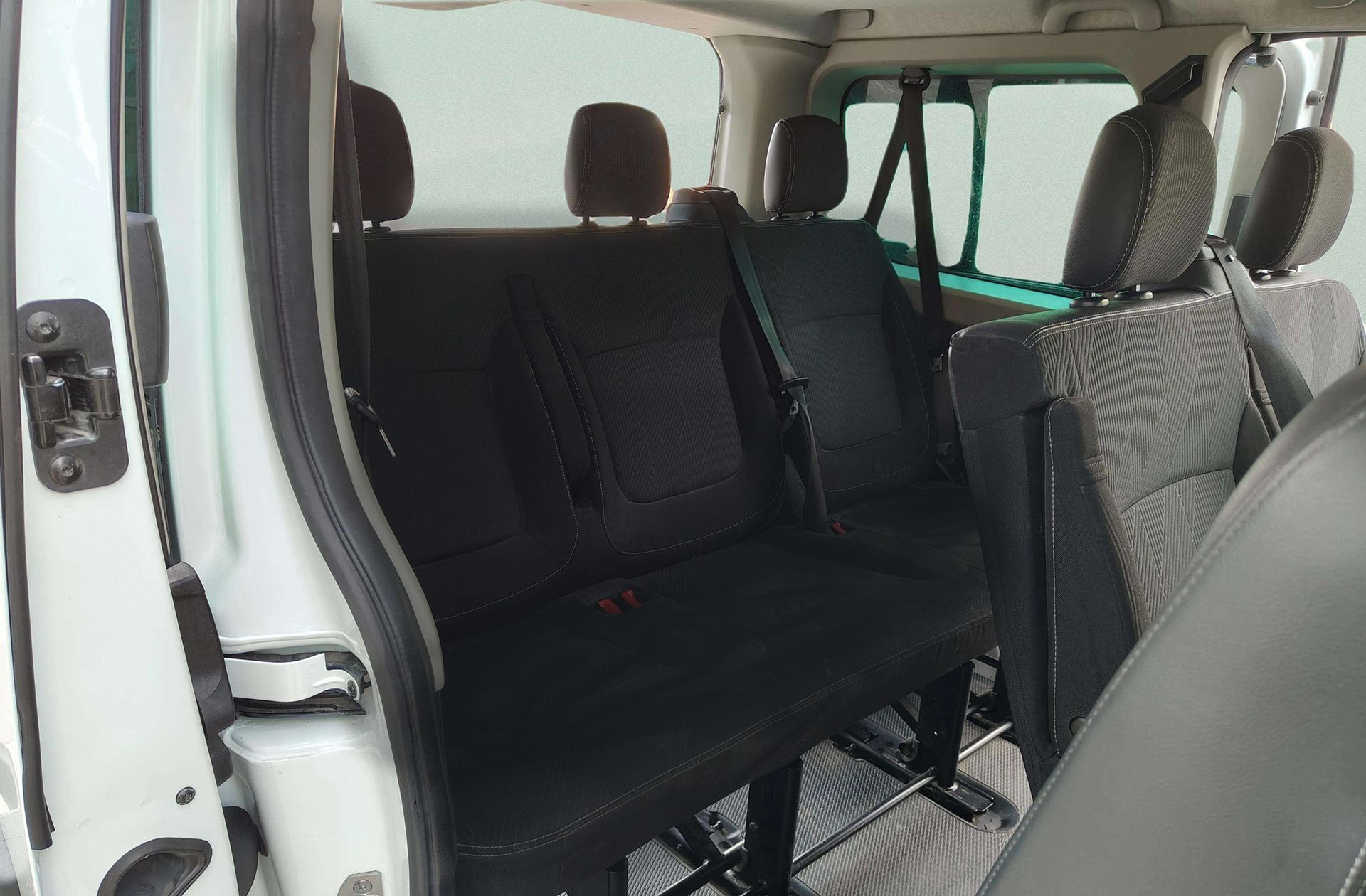 Renault Trafic Passenger Energy dCi 9 plazas - foto 6