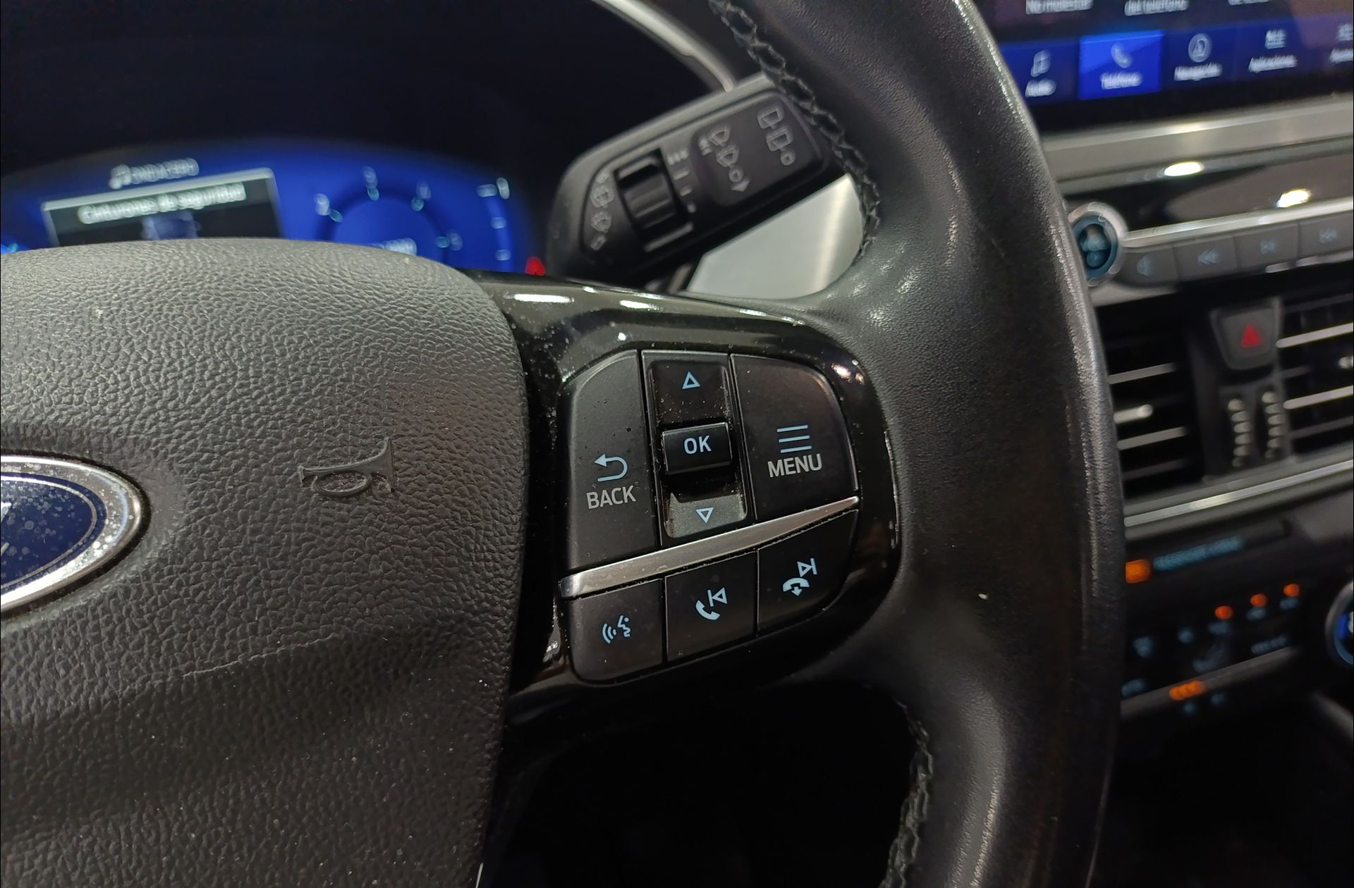Ford Kuga 2.0 EcoBlue MHEV Titanium - foto 28