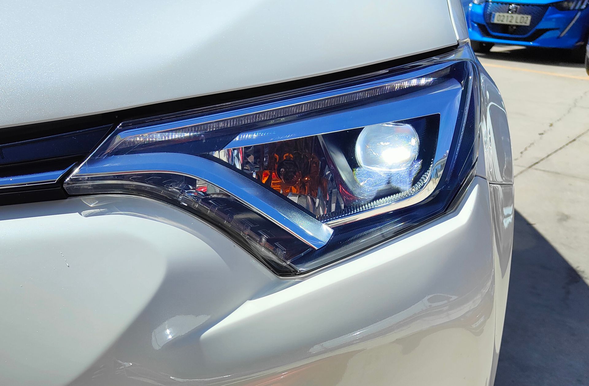 Toyota RAV4 2.5l Hybrid 4WD Feel! - foto 13