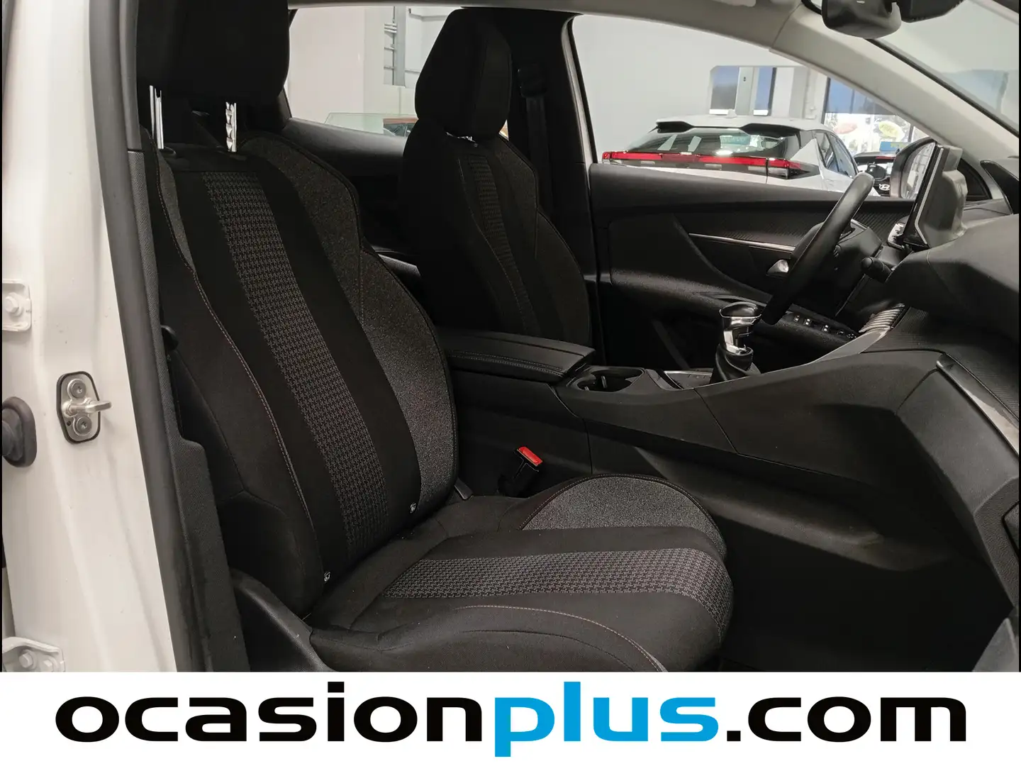 Foto Peugeot 3008 Peugeot 3008 BlueHDi 130 S&S Active Pack  (130 CV)