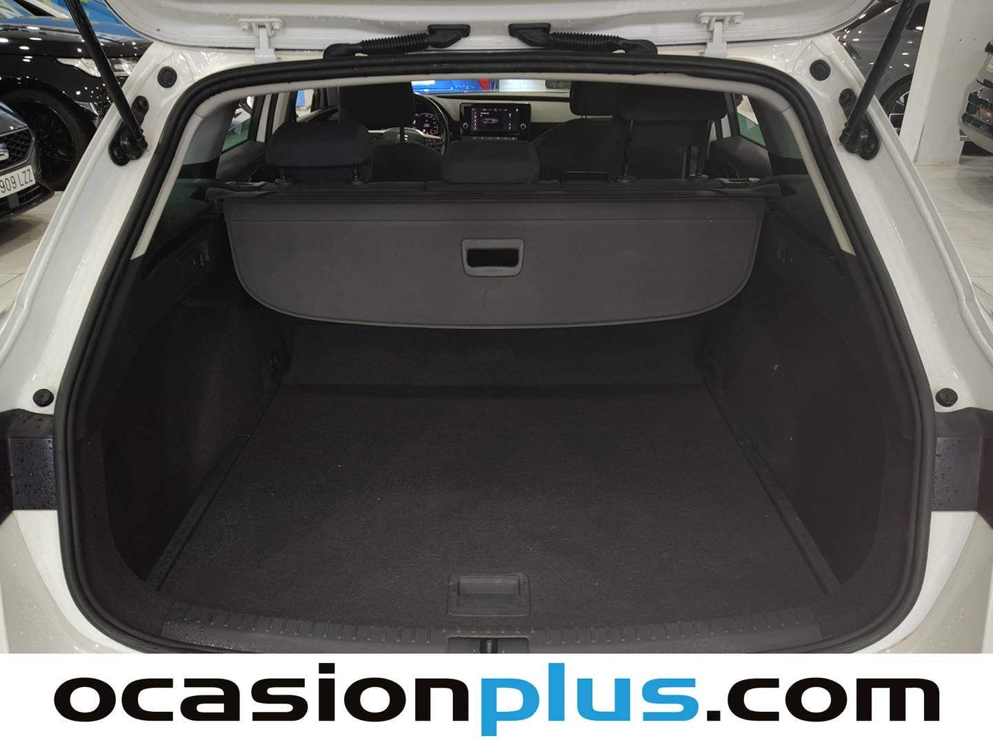 Fotos maletero Seat León SEAT Leon ST ST 1.5 TSI S&S Style XL  (130 CV)