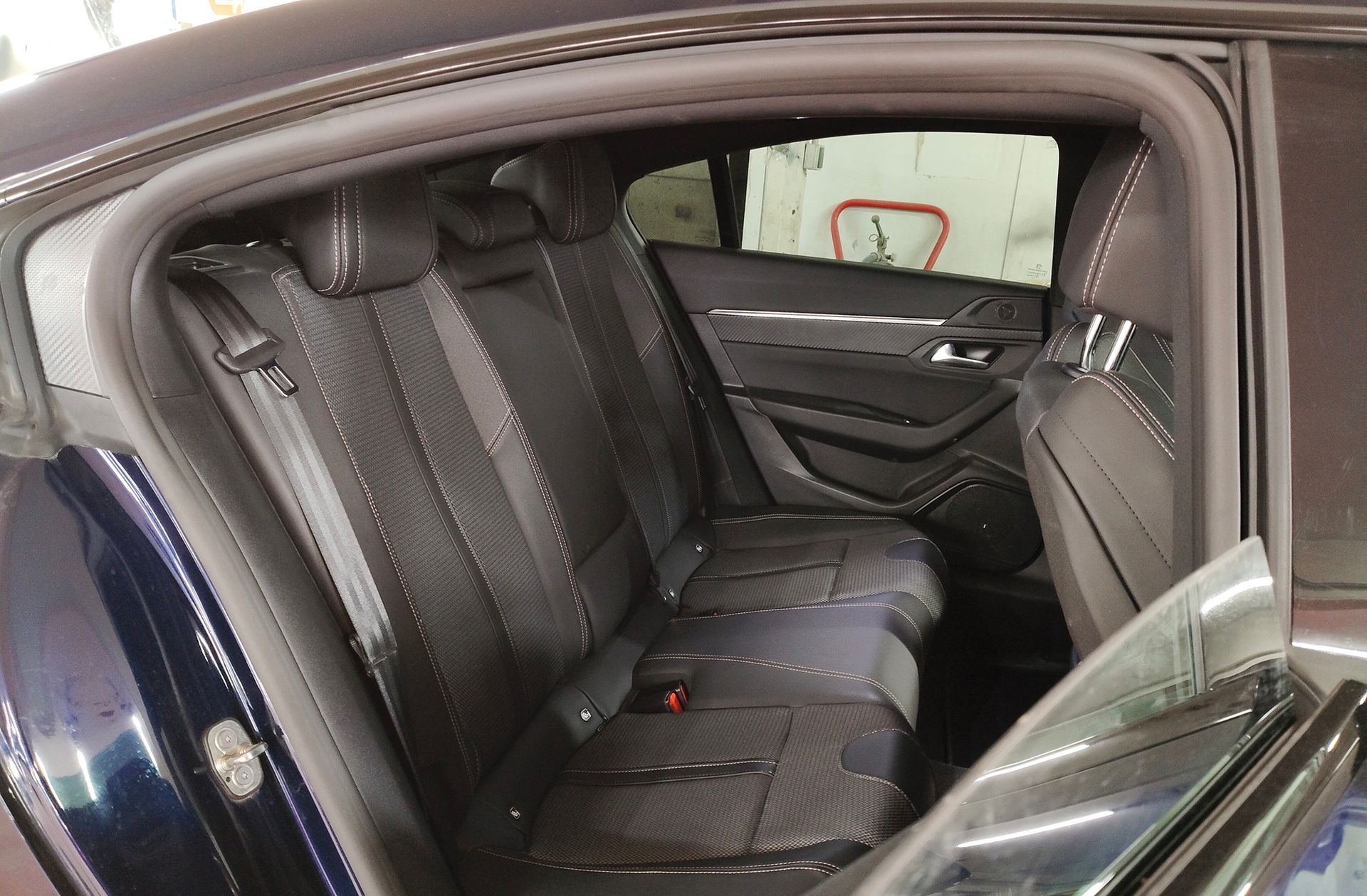 Peugeot 508 Allure Hybrid e-EAT8 - foto 21