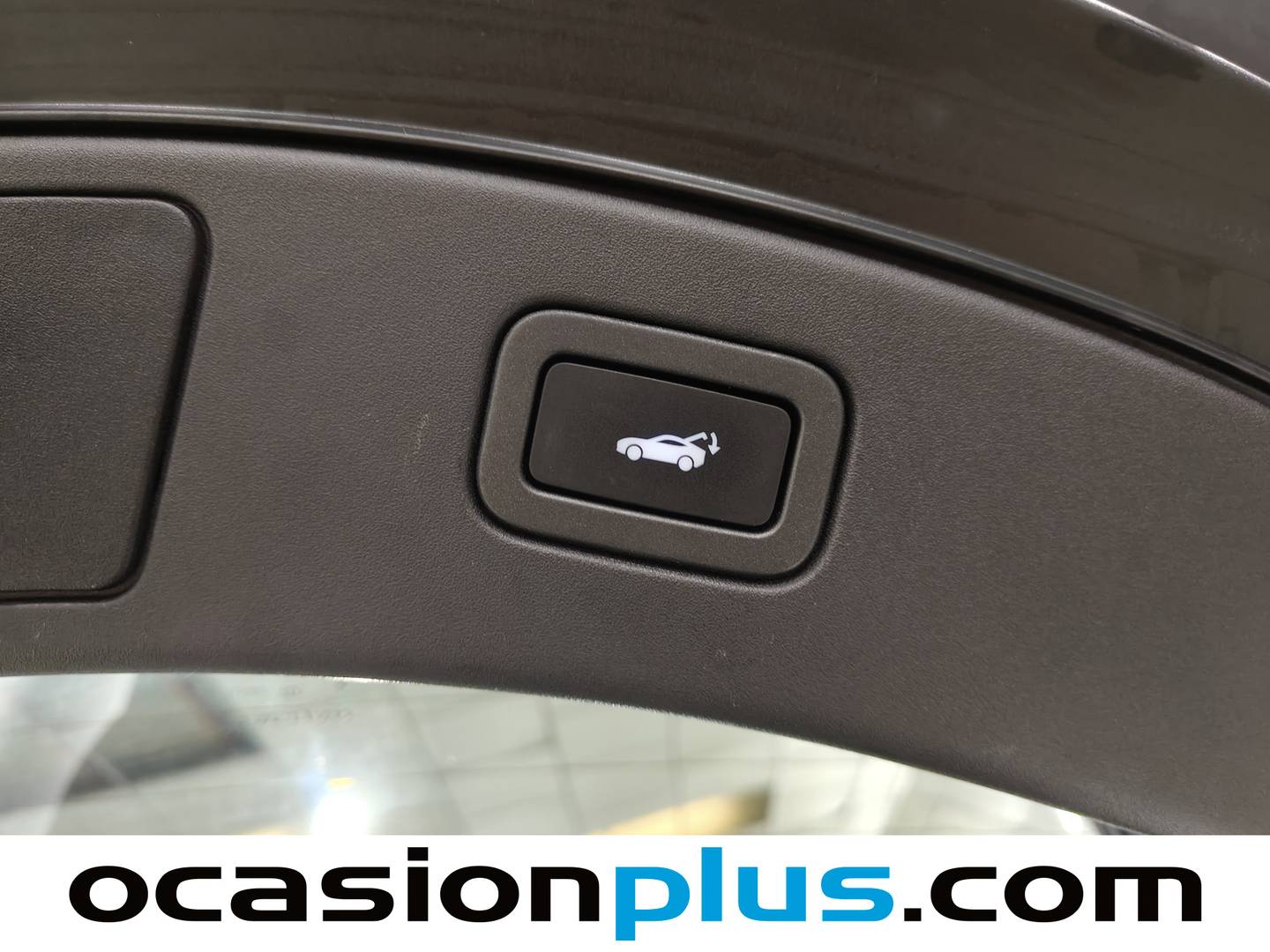 Foto Jaguar F-Type Jaguar F-TYPE Coupe 2.0 i4 R-Dynamic Auto 221 kW (300 CV)