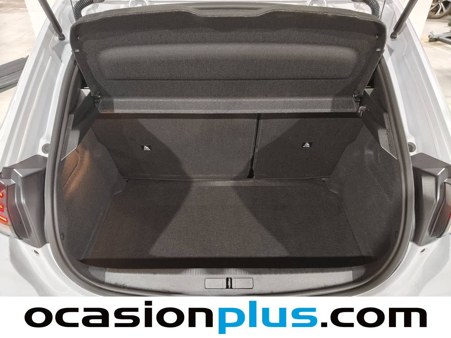 Fotos maletero Peugeot 208 Peugeot 208 PureTech 100 Allure (100 CV)