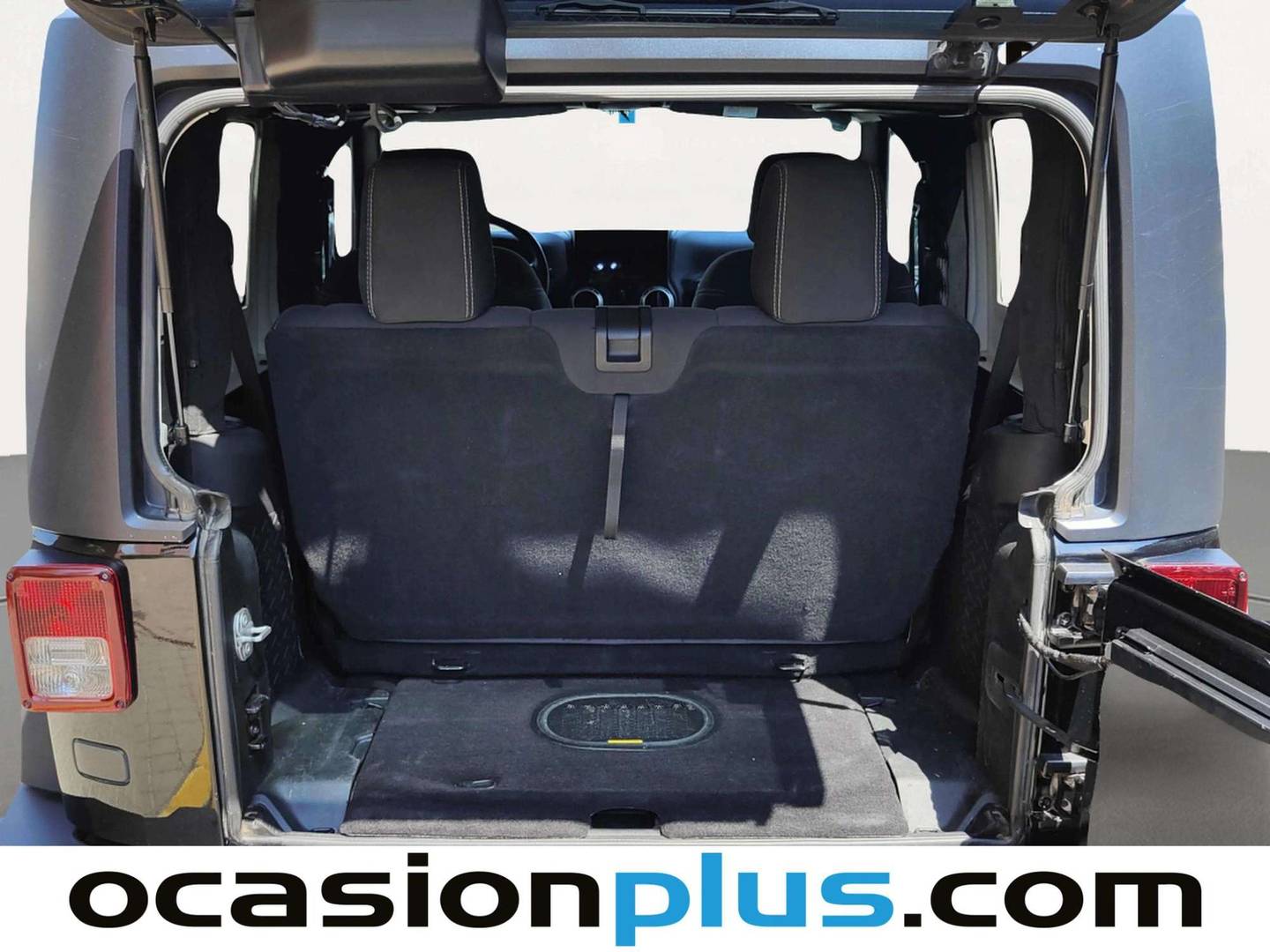 Fotos maletero Jeep Wrangler Jeep Wrangler 2.8 CRD Rubicon Recon Auto (200 CV)