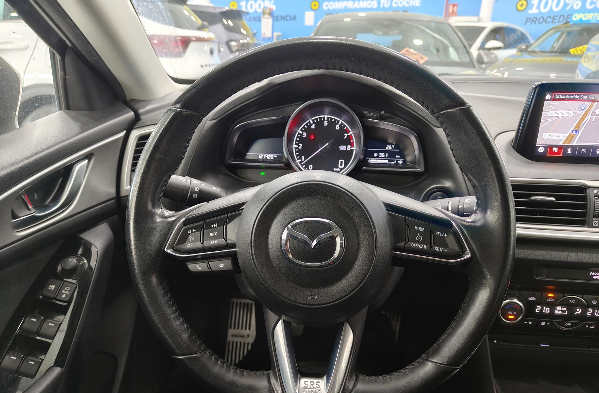 Mazda3 2.0 GE Black Tech Edition - foto 23