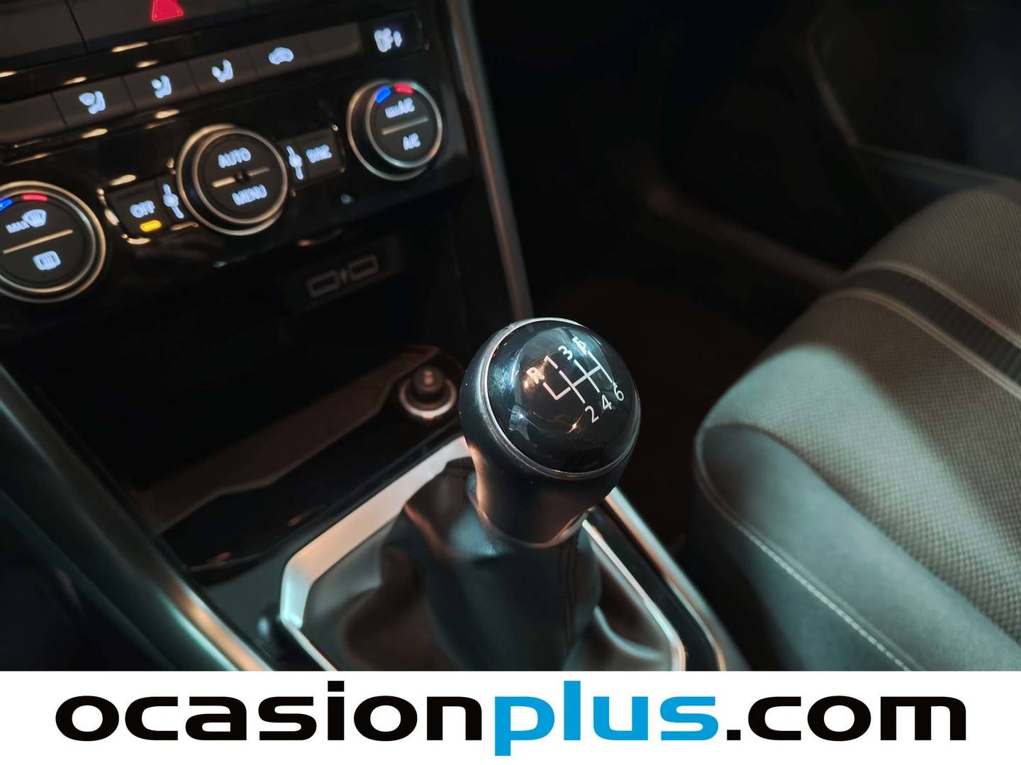 Foto Volkswagen T-Roc Volkswagen T-Roc Advance 1.5 TSI EVO  (150 CV)