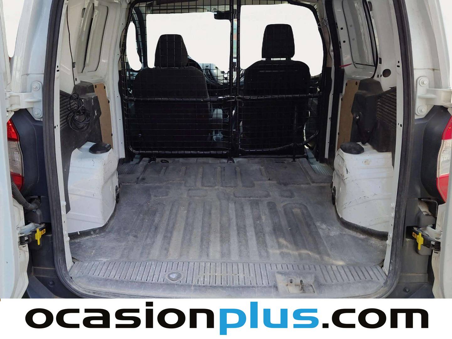Foto asientos traseros Ford Transit Courier Ford Transit Courier Furgon 1.5 TDCI Trend (75 CV)