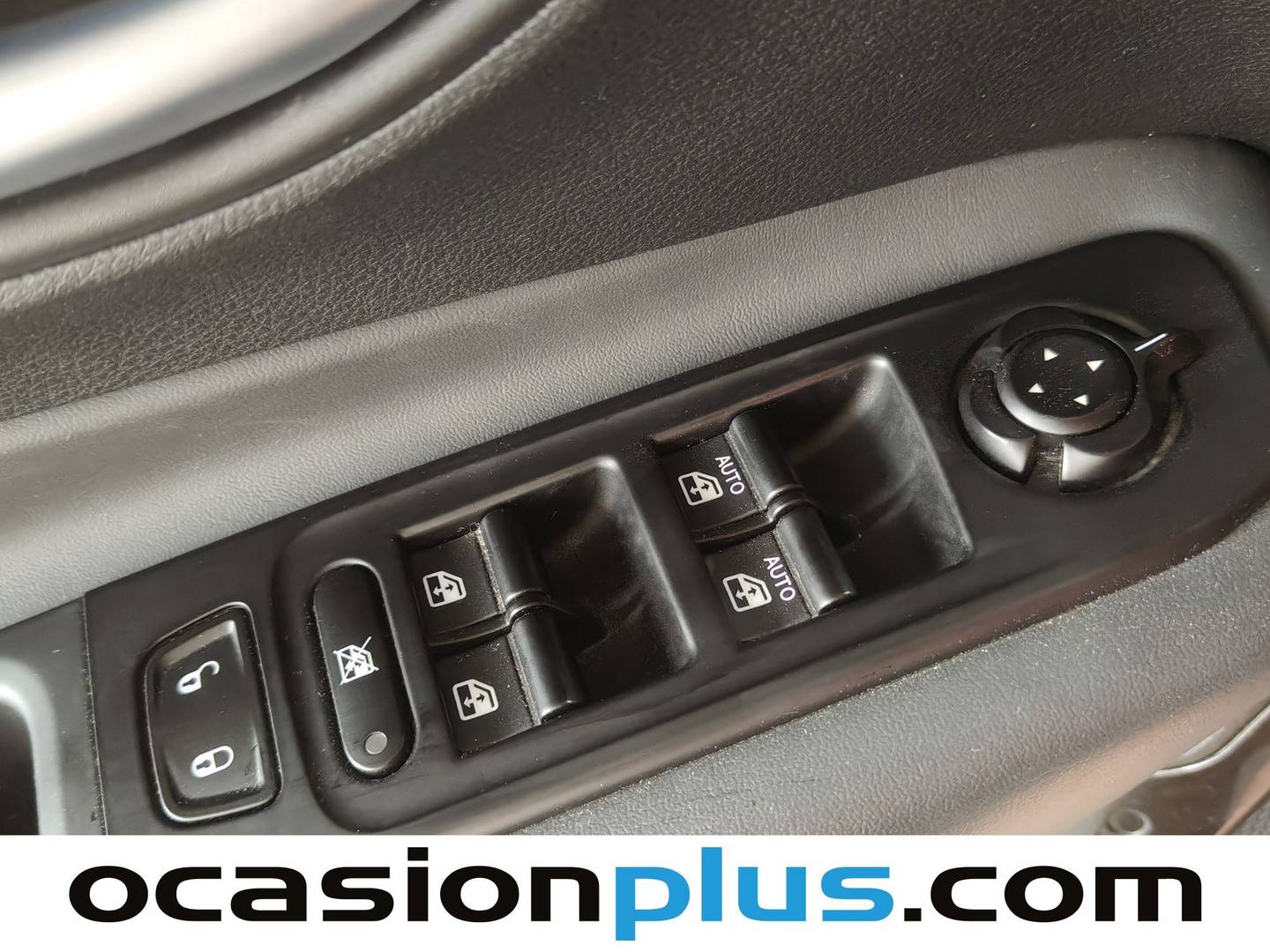 Foto Jeep Renegade Jeep Renegade eHybrid Night Eagle ATX (130 CV)