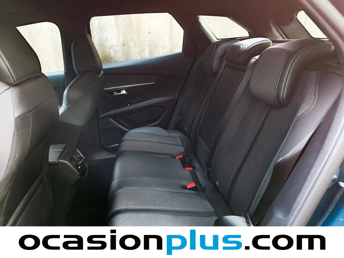 Foto Peugeot 3008 Peugeot 3008 PureTech 130 S&S Allure Pack EAT8 (130 CV)