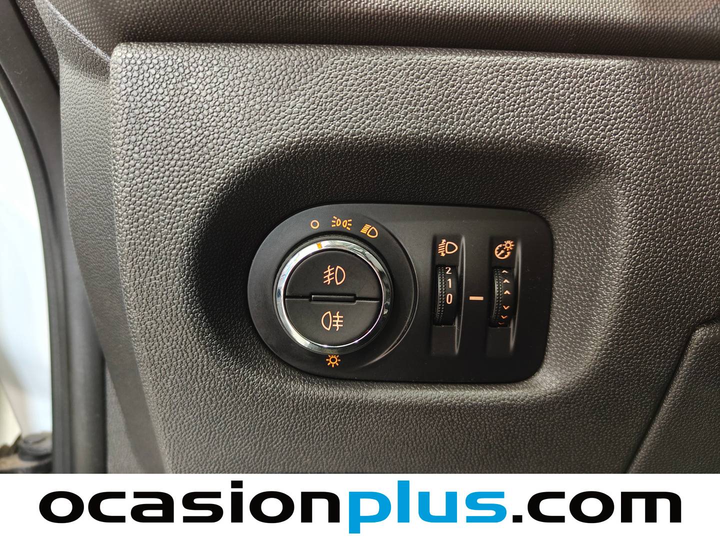 Acabados Opel Corsa Opel Corsa 1.2 Selective Easytronic (85 CV)