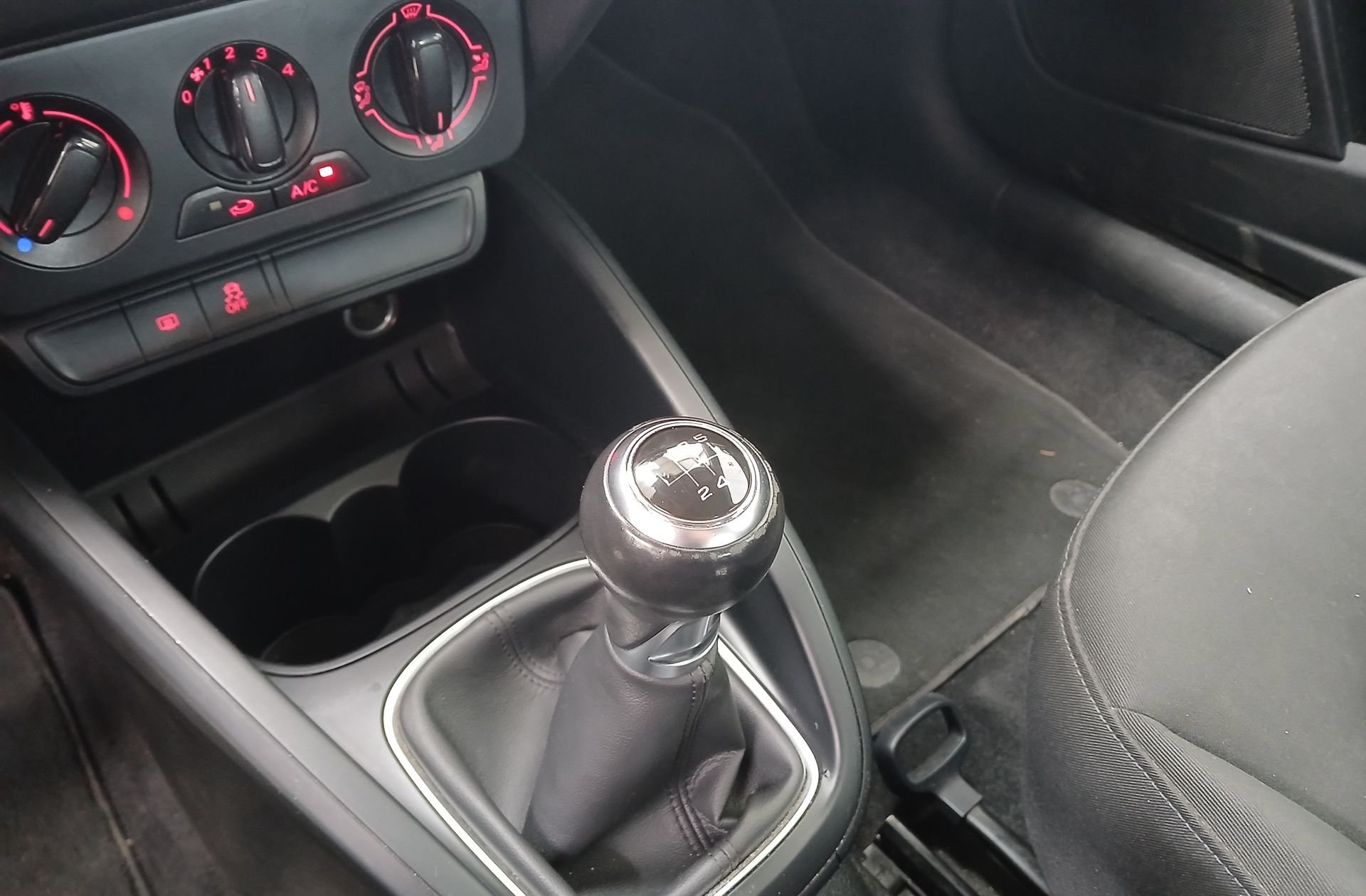 Audi A1 Sportback Attraction 1.4 TDI - foto 5