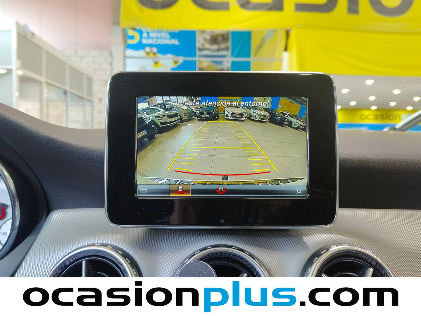 Equipamiento del Mercedes GLA Mercedes-Benz GLA 200 d Urban (136 CV)