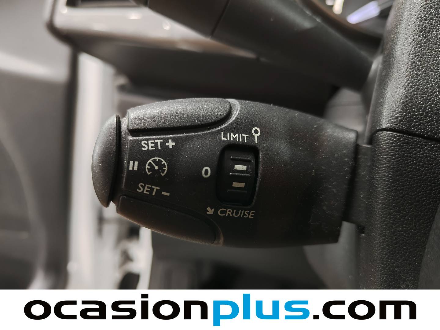Extras y acabados del Citroën C3 Citroën C3 PureTech Collection (82 CV)