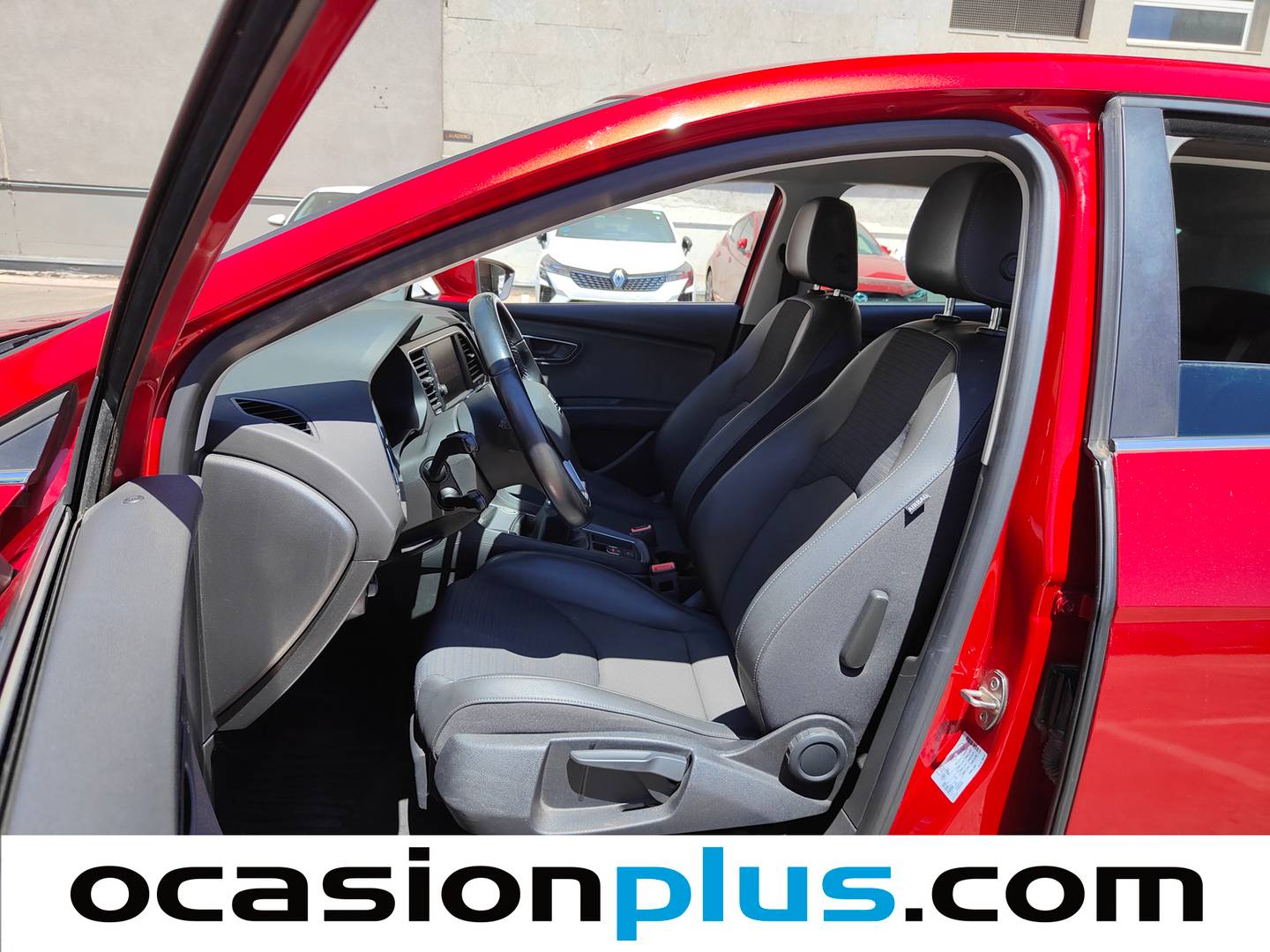 Foto asientos delanteros Seat León Seat León 1.4 TSI S&S Xcellence Plus (125 CV)