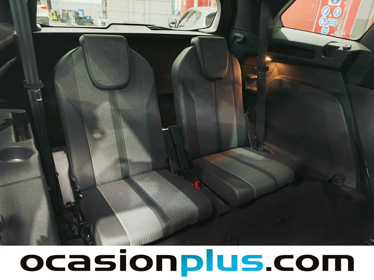 Peugeot 5008 Peugeot 5008 PureTech 130 S&S Allure Pack EAT8 (130 CV) 7 PLAZAS de ocasión