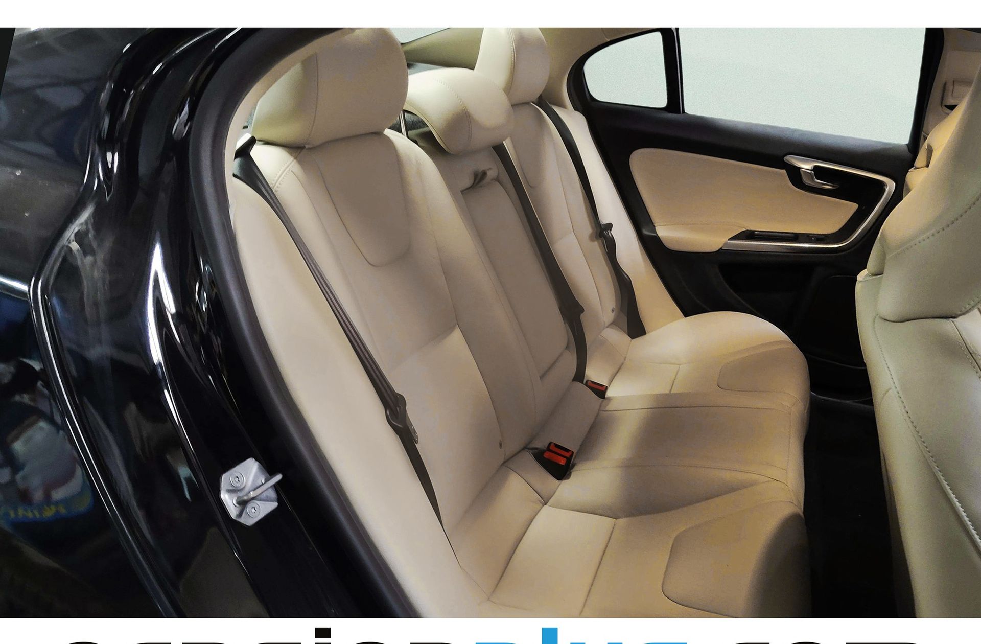 Volvo S60 D3 Momentum - foto 17