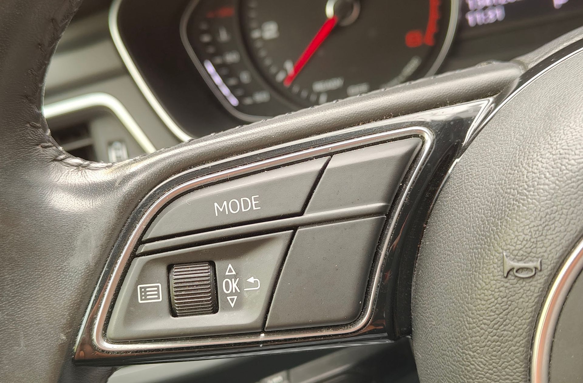Audi A4 Avant Advanced 35 TFSI S tronic - foto 29