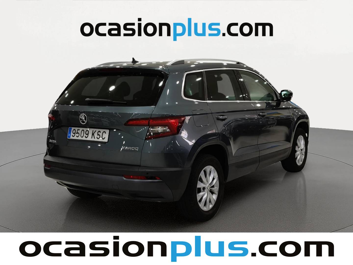 Foto trasera Skoda Karoq Skoda Karoq 1.0 TSI Ambition (115 CV) derecha