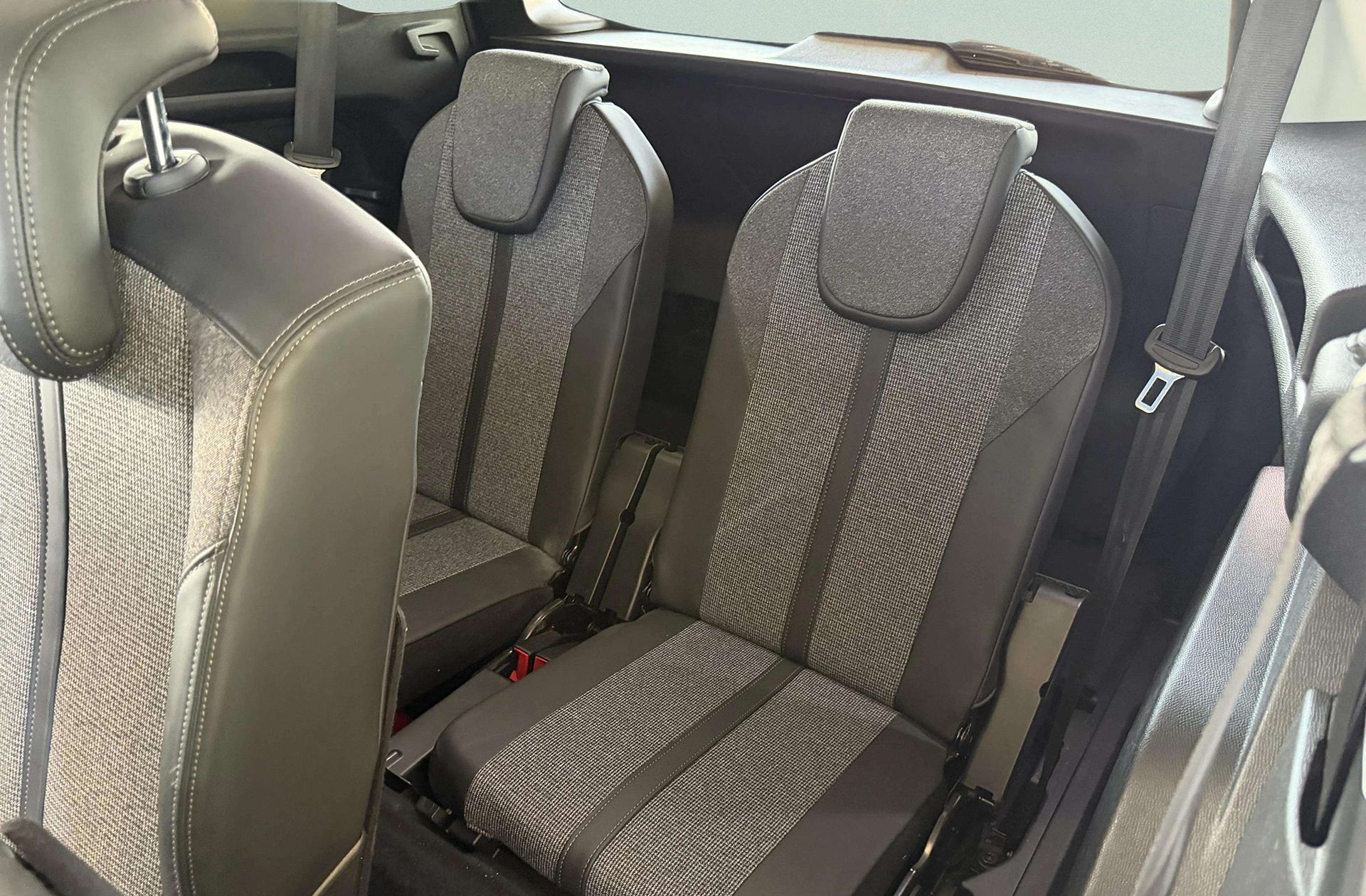 Peugeot 5008 PureTech 130 Allure 7 plazas - foto 6