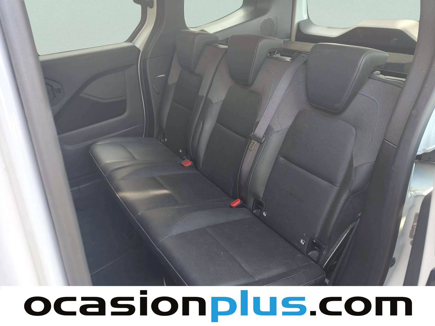Foto asientos traseros Nissan Townstar Nissan Townstar Furgon 1.3 G Doble Cabina Comfort L2 (130 CV)