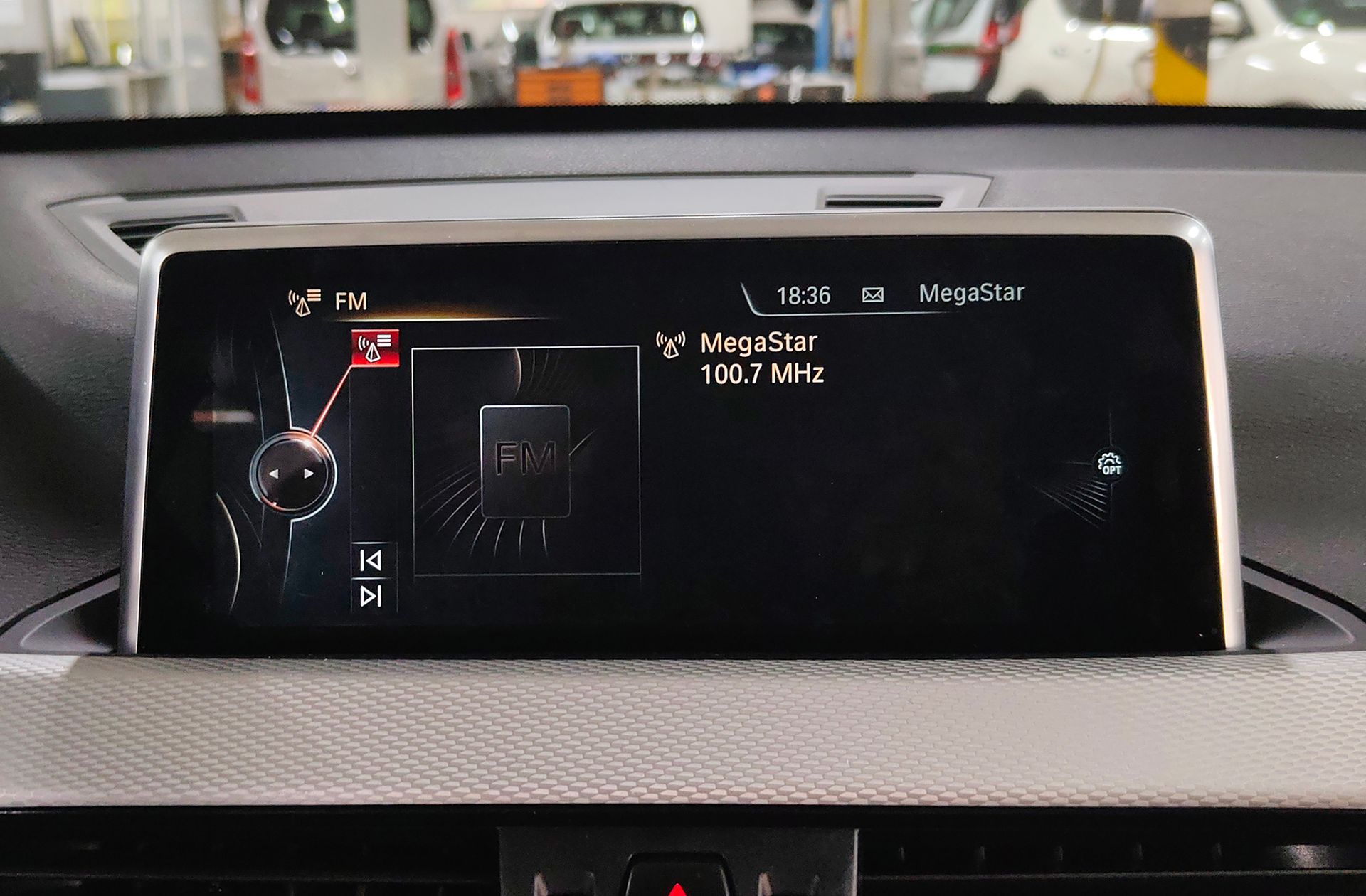 BMW X1 sDrive18d Pack M - foto 32