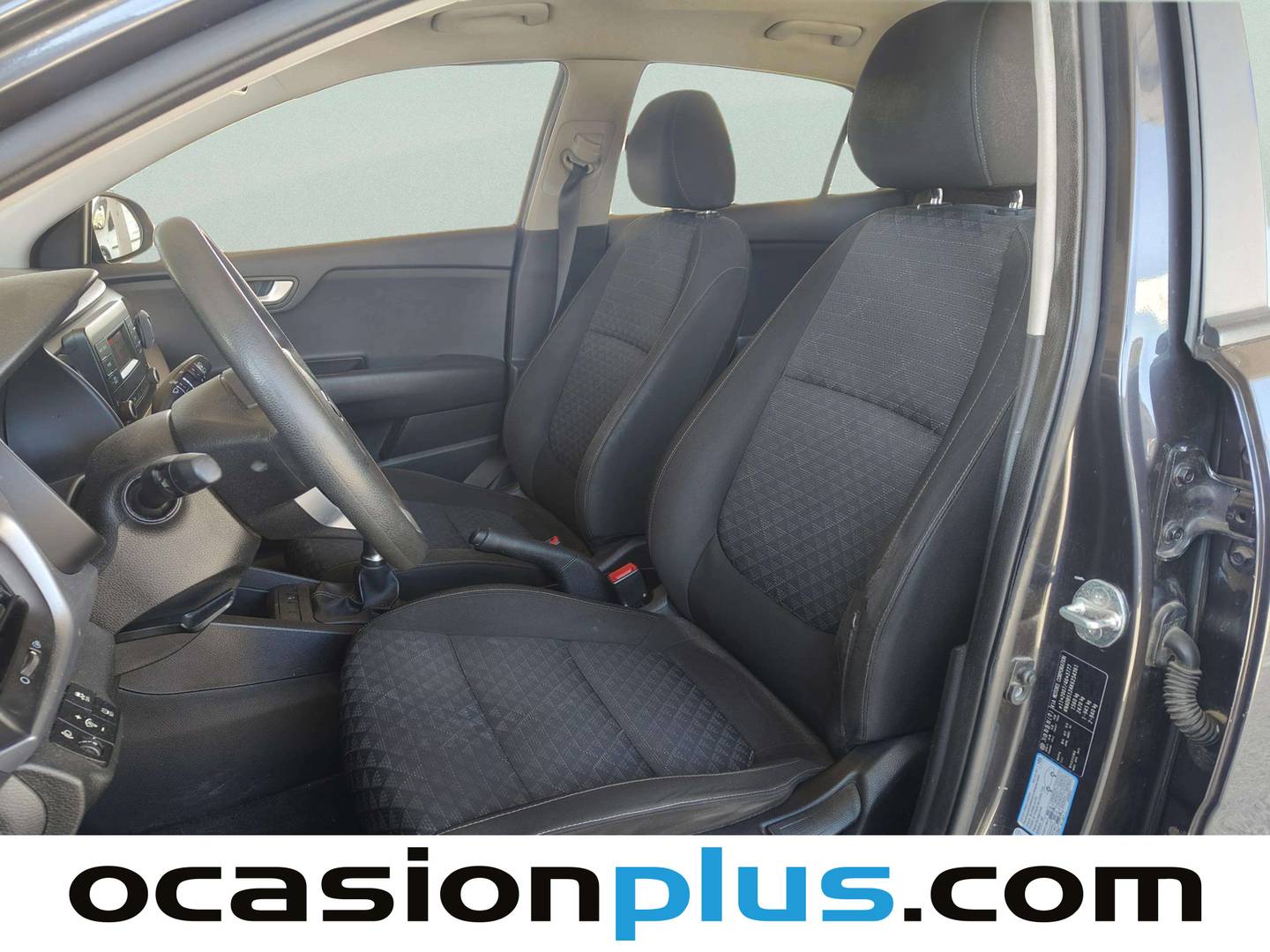 Foto asientos delanteros KIA Rio KIA Rio 1.2 CVVT Concept (84 CV)