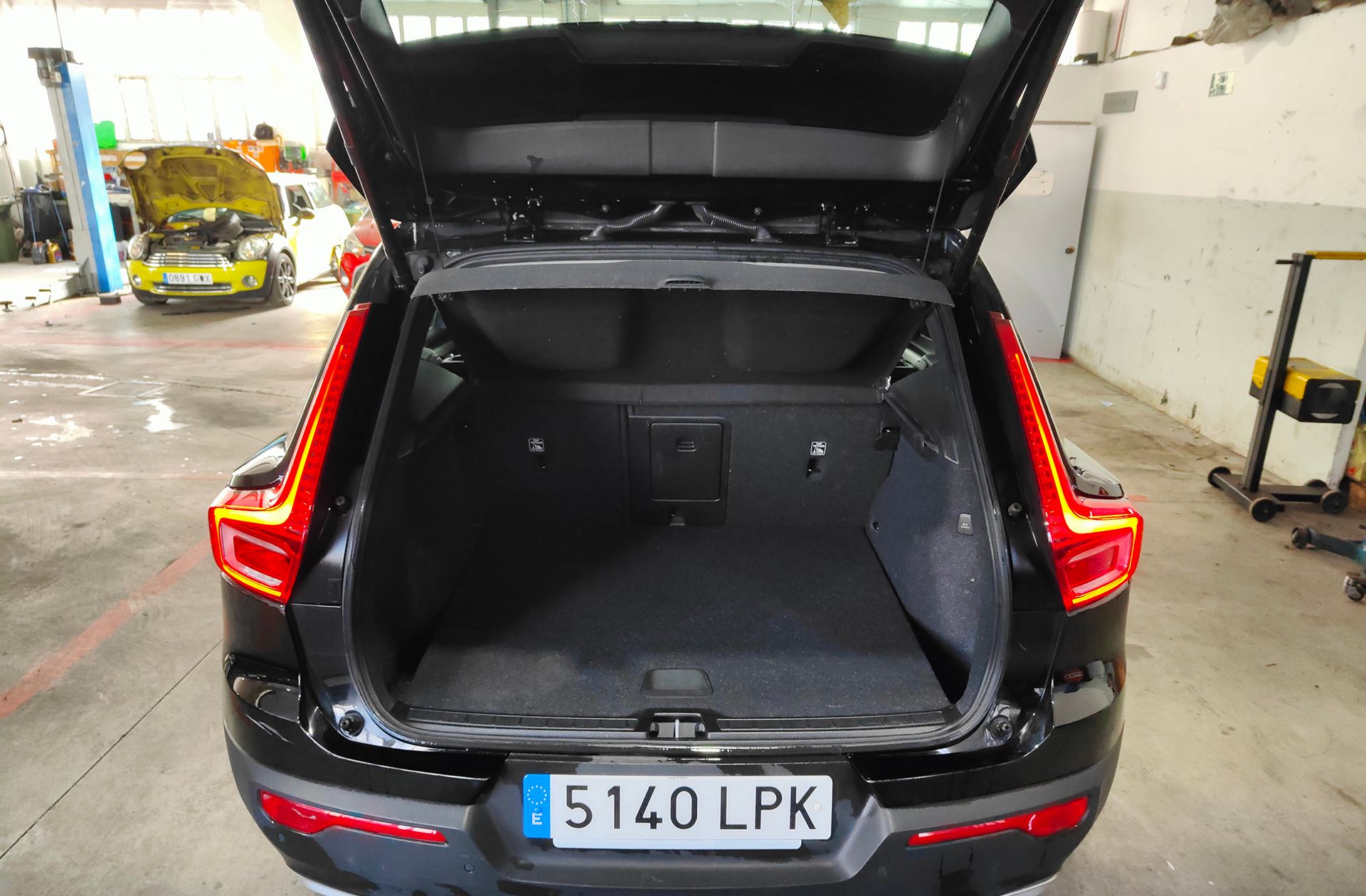 Volvo XC40 T3 Business Plus - foto 17