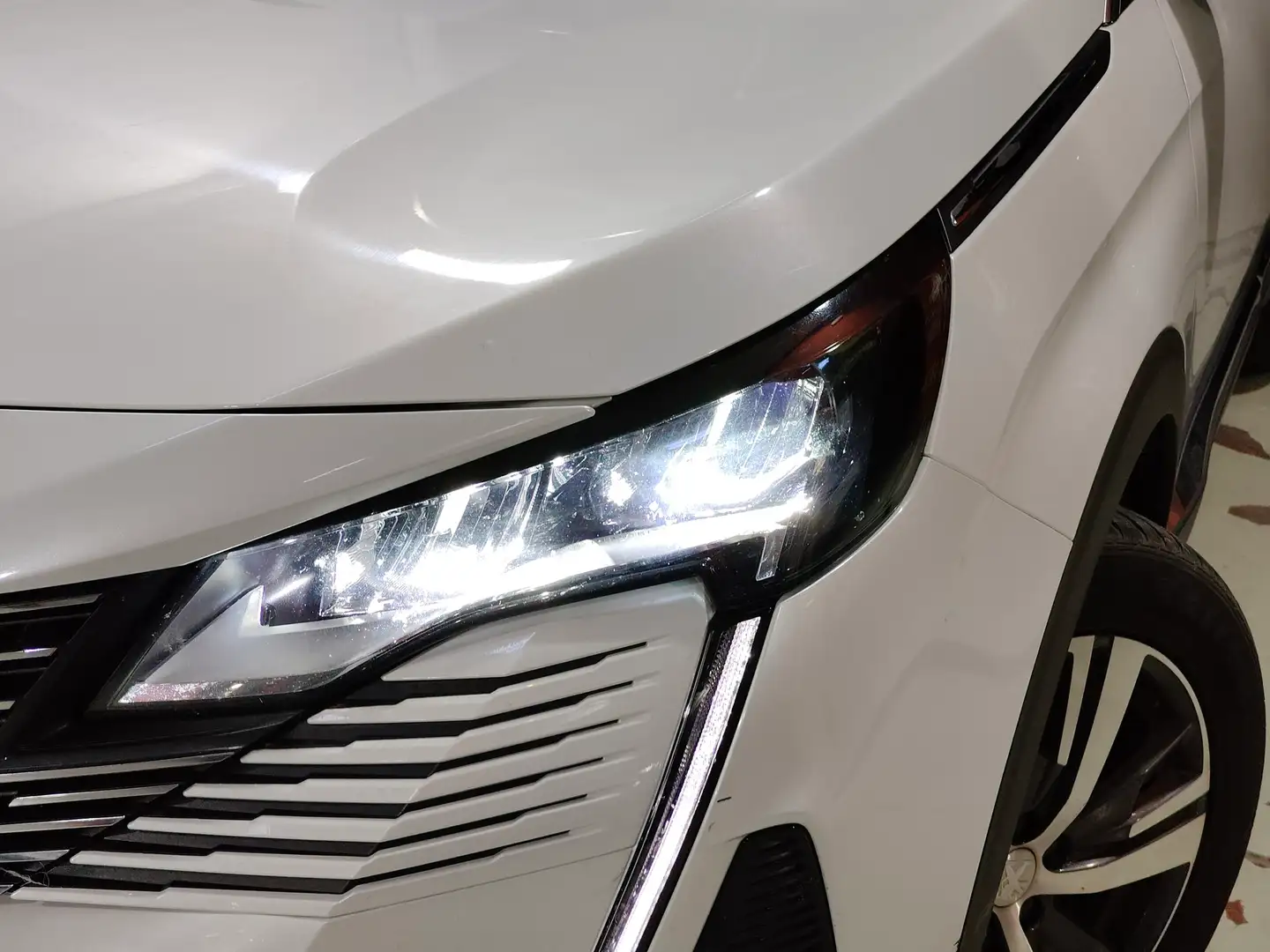 Foto Peugeot 3008 Peugeot 3008 PureTech 130 S&S Allure Pack (130 CV)