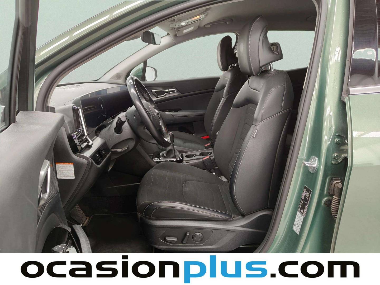 Foto asientos delanteros KIA Sportage Kia Sportage 1.6 T-GDi MHEV Tech 4x2 (150 CV)