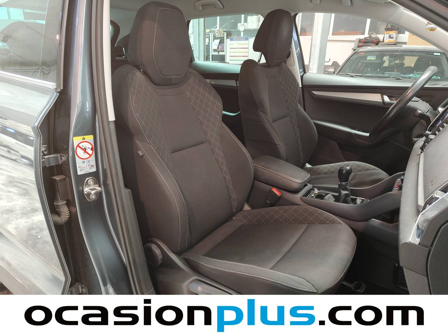 Foto Skoda Karoq Skoda Karoq 1.0 TSI Like  (115 CV)