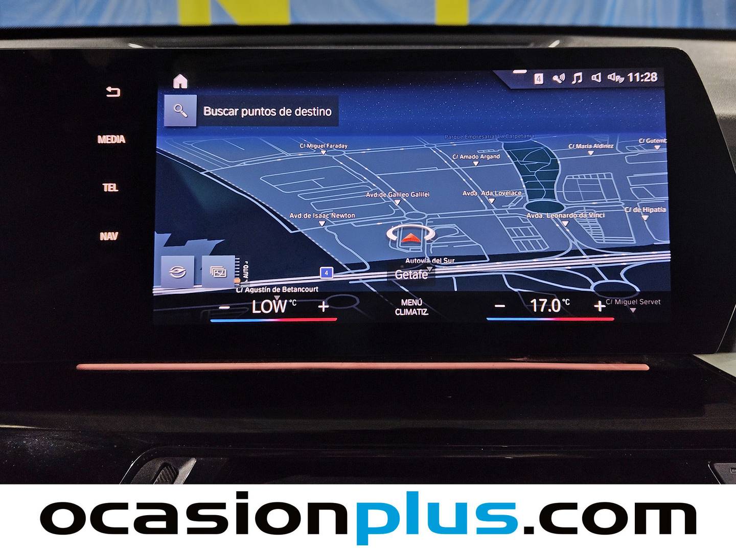 Extras y acabados del BMW X1 BMW X1 sDrive18i (136 CV)