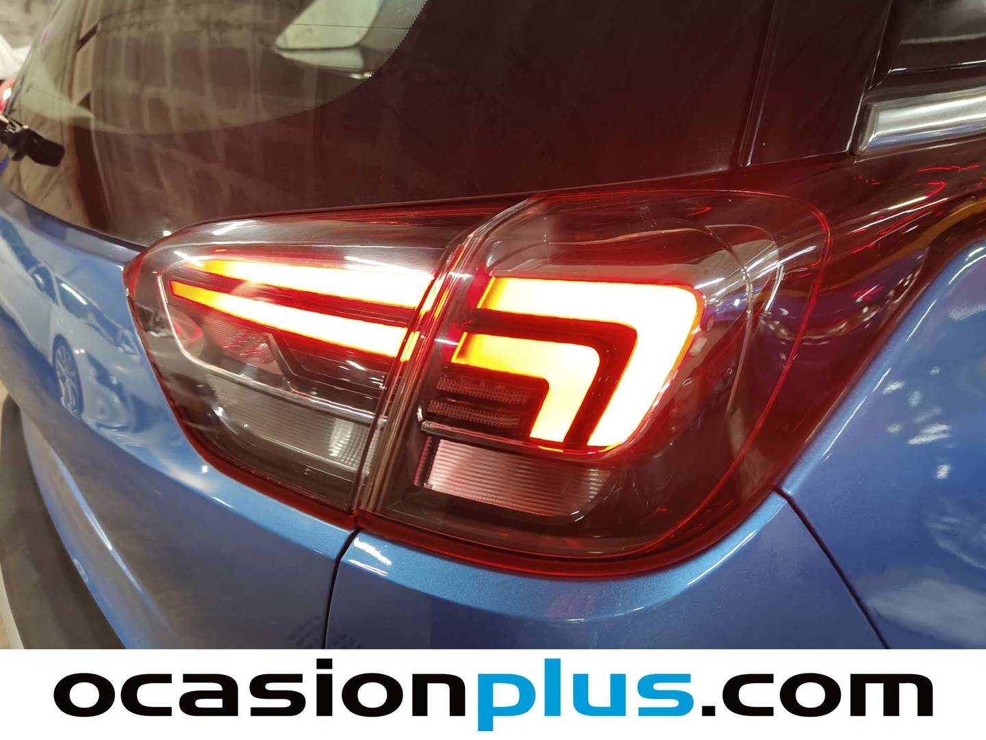 Foto Opel Crossland X Opel Crossland X 1.2 S&S Design Line 120 Aniversario (110 CV)