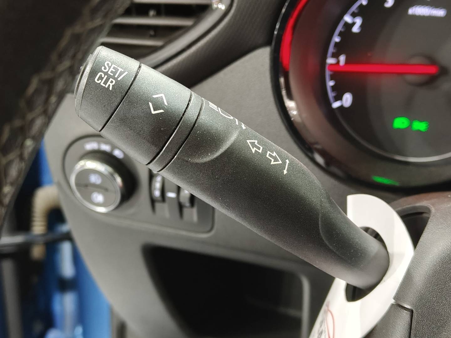 Foto Opel Crossland X Opel Crossland X 1.2 Turbo S&S ecoTEC Selective (110 CV)