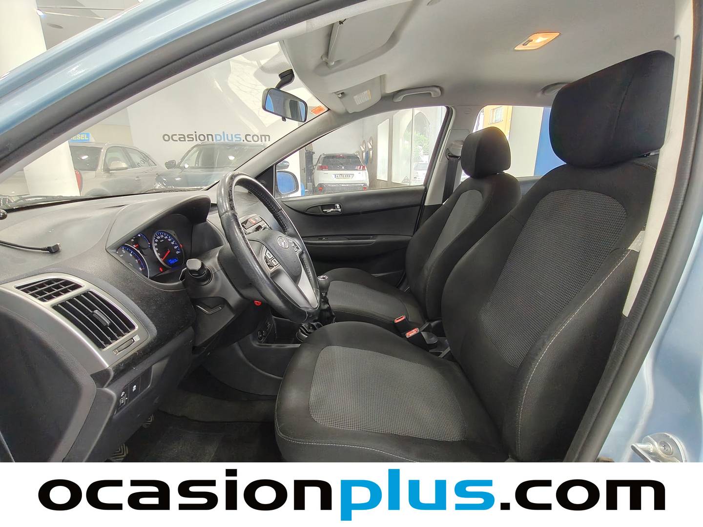 Foto asientos delanteros Hyundai i20 Hyundai i20 1.4 CRDI SLE (90 CV)