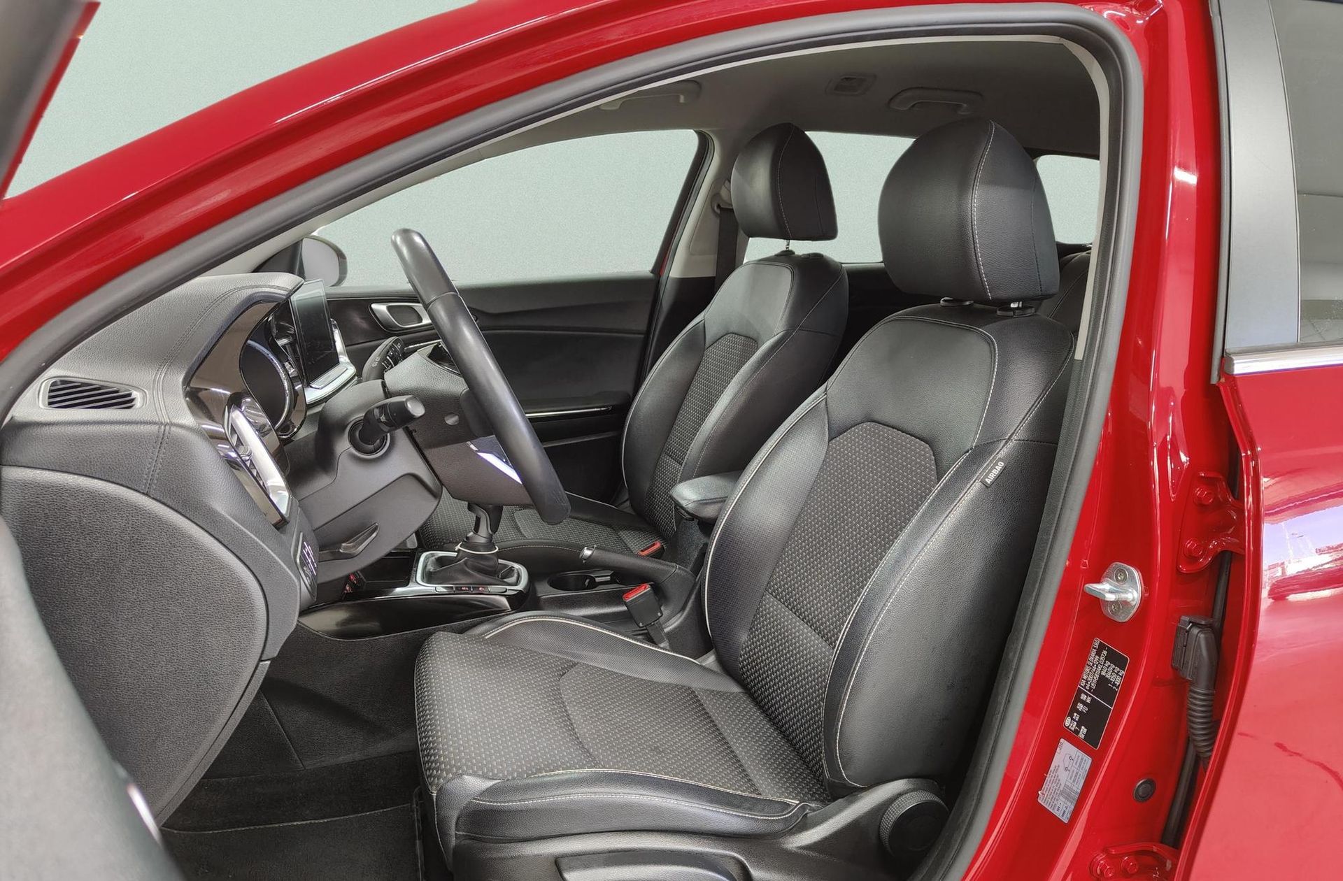 Kia Ceed 1.0 T-GDi Tech - foto 12