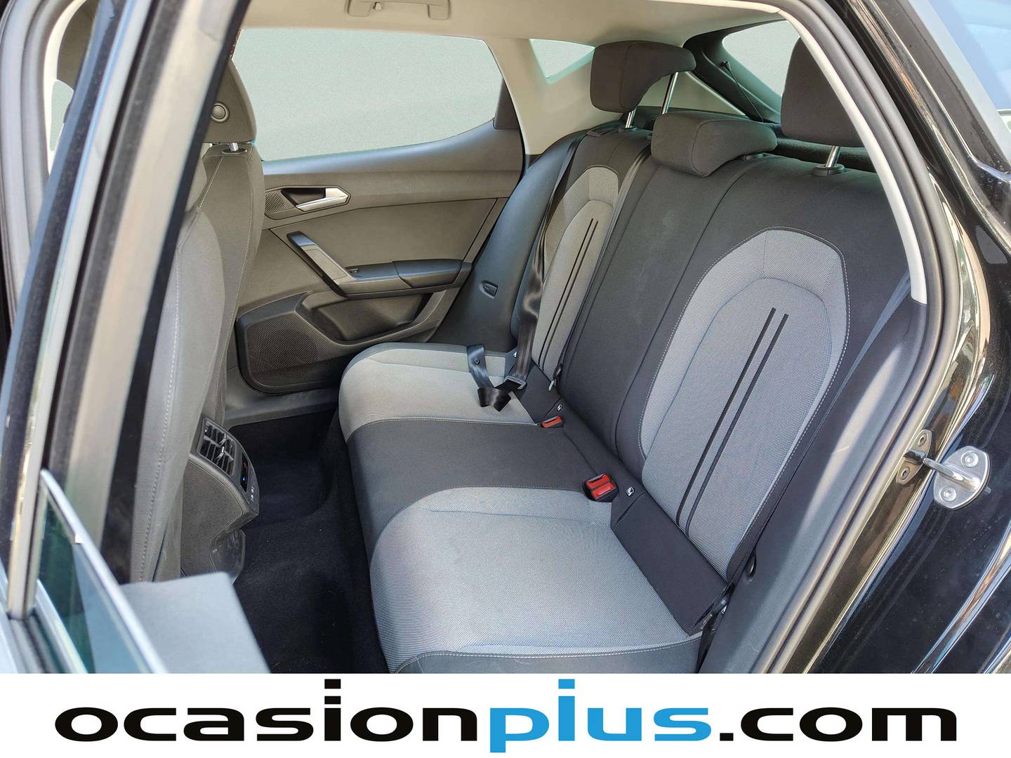 Foto asientos traseros Seat León Seat León 2.0 TDI S&S Style XL (116 CV)