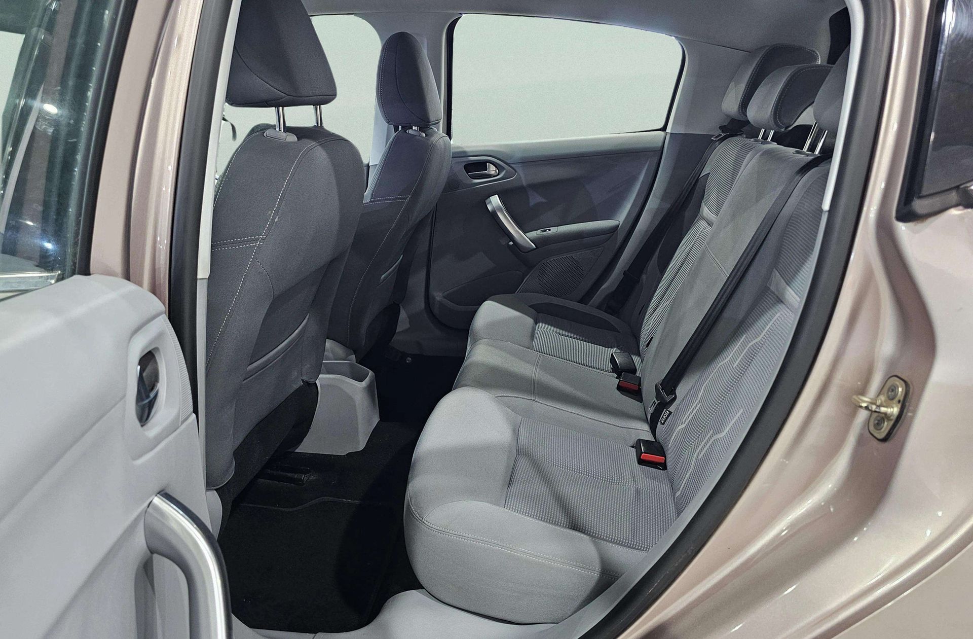 Peugeot 208 1.6 VTi Allure - foto 10