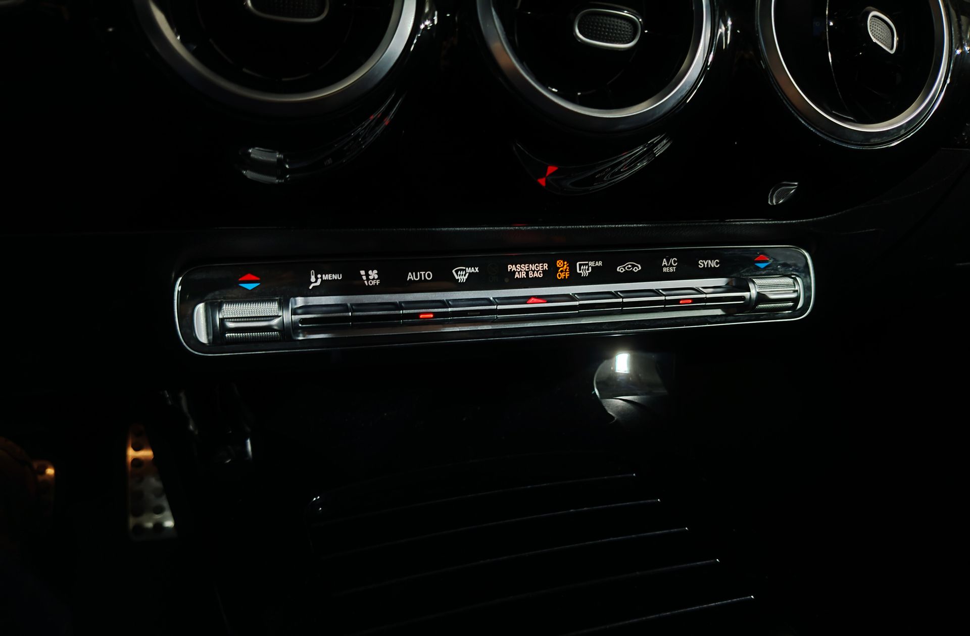 Mercedes-Benz Clase A 180 d Pack AMG - foto 37