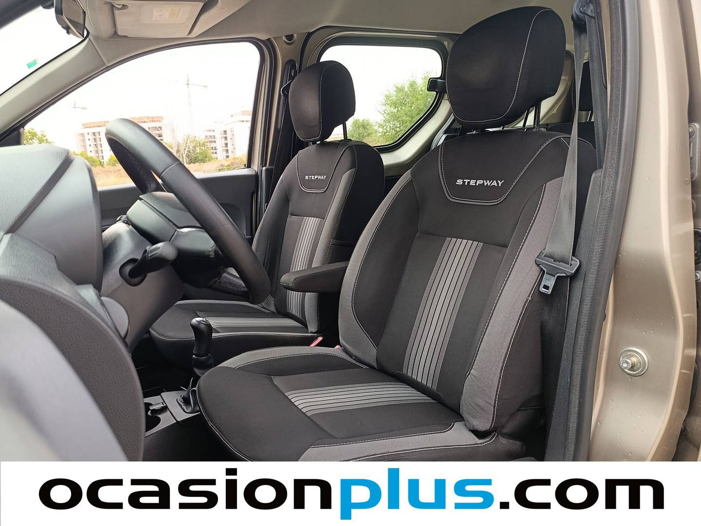 Foto asientos delanteros Dacia Dokker Dacia Dokker dCi 90 Nómada (90 CV)