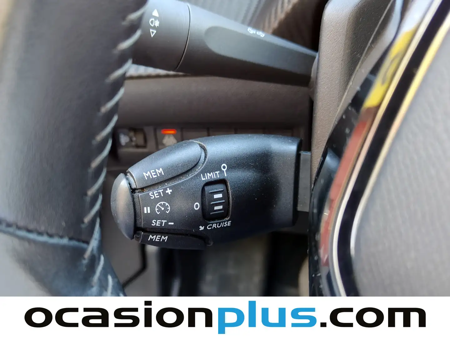 Foto Peugeot 2008 Peugeot 2008 PureTech 100 S&S Allure  (100 CV)