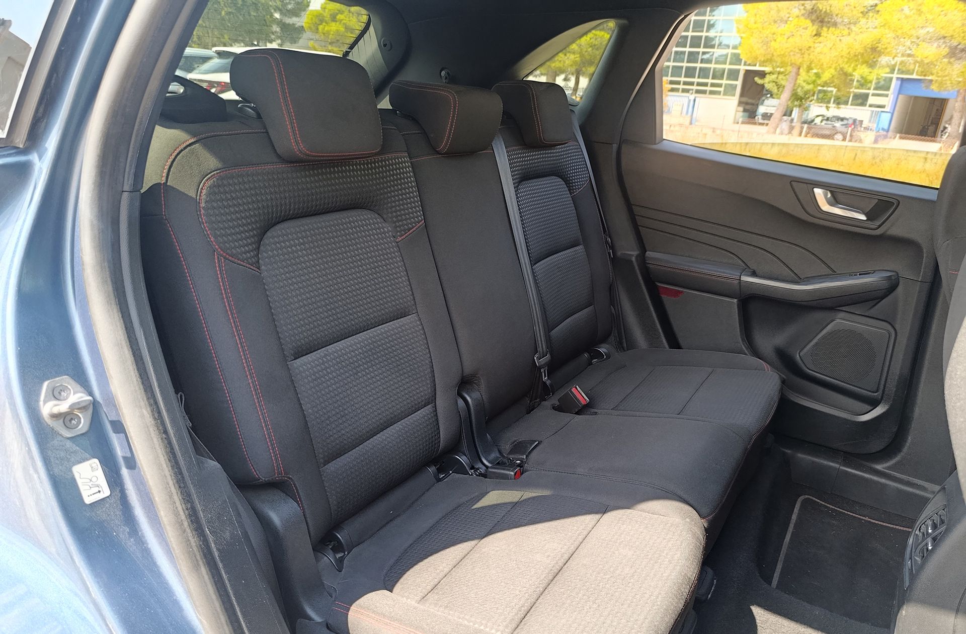 Ford Kuga 1.5 EcoBlue ST-Line - foto 18