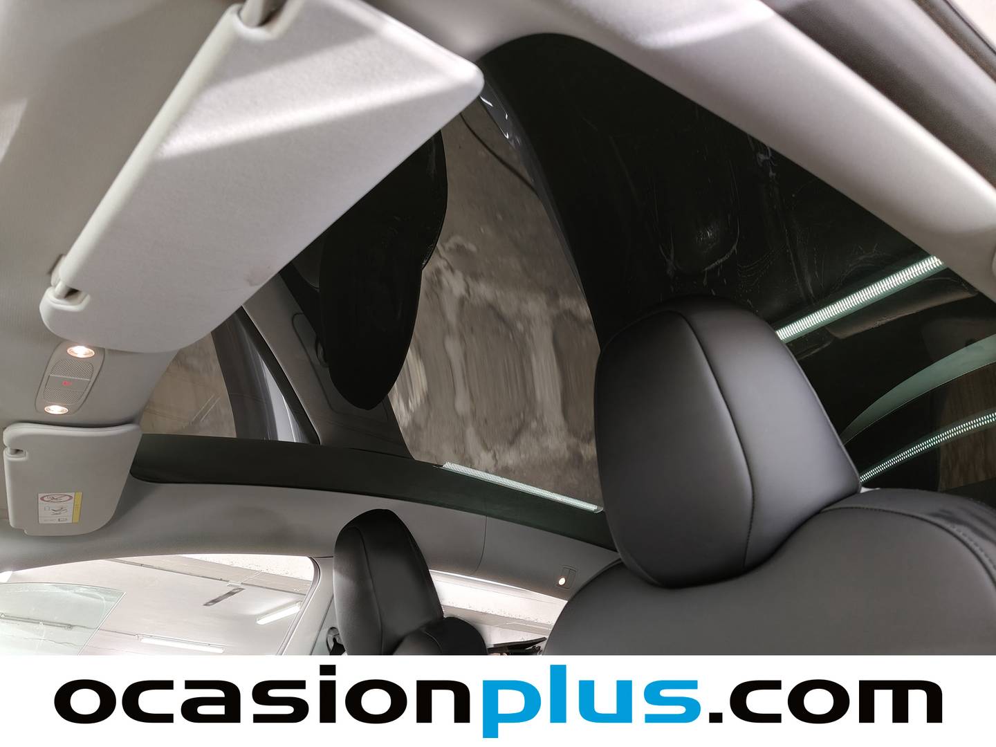 Equipamiento del Tesla Model Y Tesla Model Y Autonomía 4WD (514 CV)