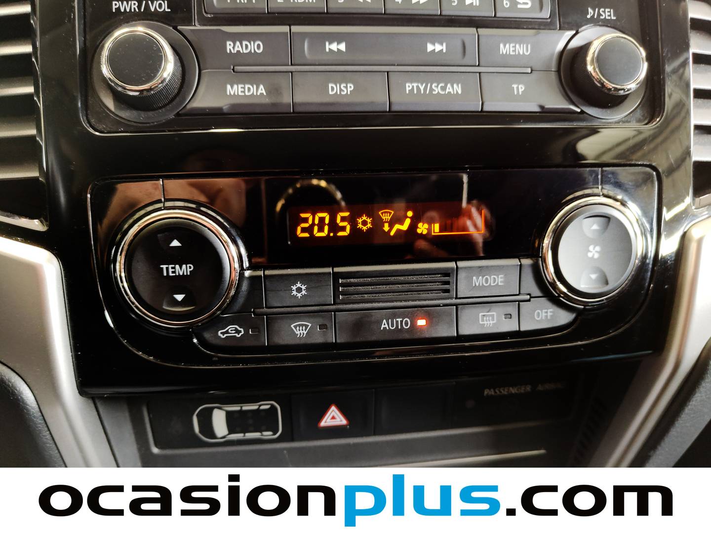 Equipamiento del Mitsubishi L200 Mitsubishi L200 220 DI-D Doble Cabina M-Pro Auto (150 CV) 4x4