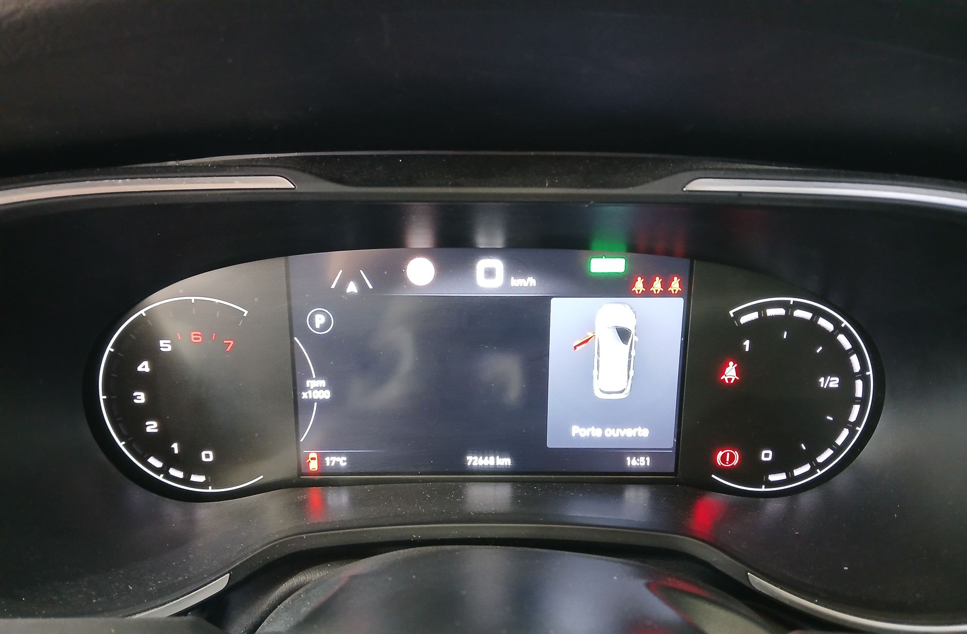 Fiat Tipo 1.5 Hybrid Cross DCT - foto 25